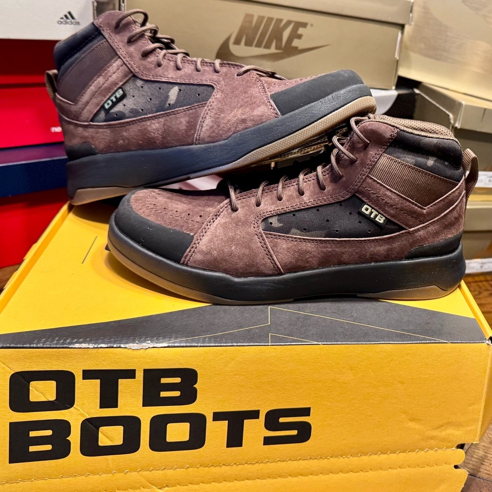 Boots Men's Dark Brown High-Top Boots